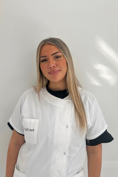 Léa H, praticienne laser Depilnet Evry