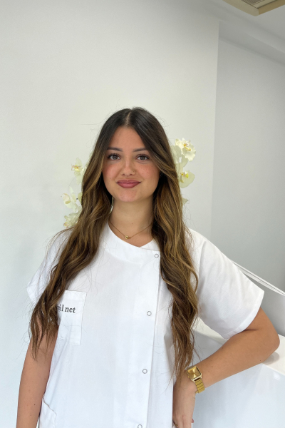 Rose, praticienne laser Depilnet Evry